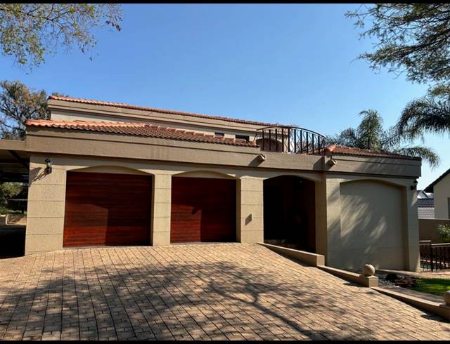3 BEDROOM HOUSE FOR SALE IN WATERKLOOF RIDGE